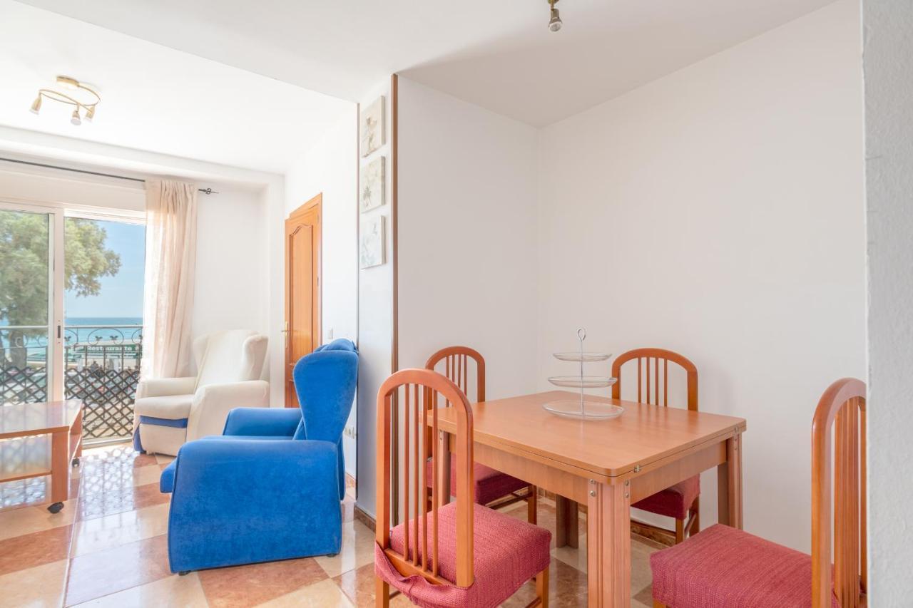 Renthas Pedregalejo Beach Apartments Málaga Eksteriør billede