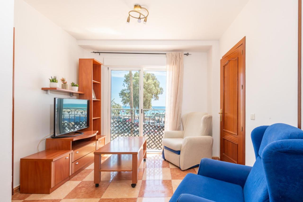 Renthas Pedregalejo Beach Apartments Málaga Eksteriør billede